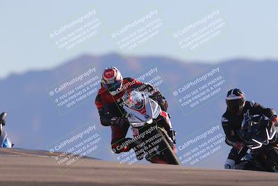 media/Nov-06-2023-Moto Forza (Mon) [[ce023d0744]]/3-Intermediate Group/Session 5 (Turn 9)/